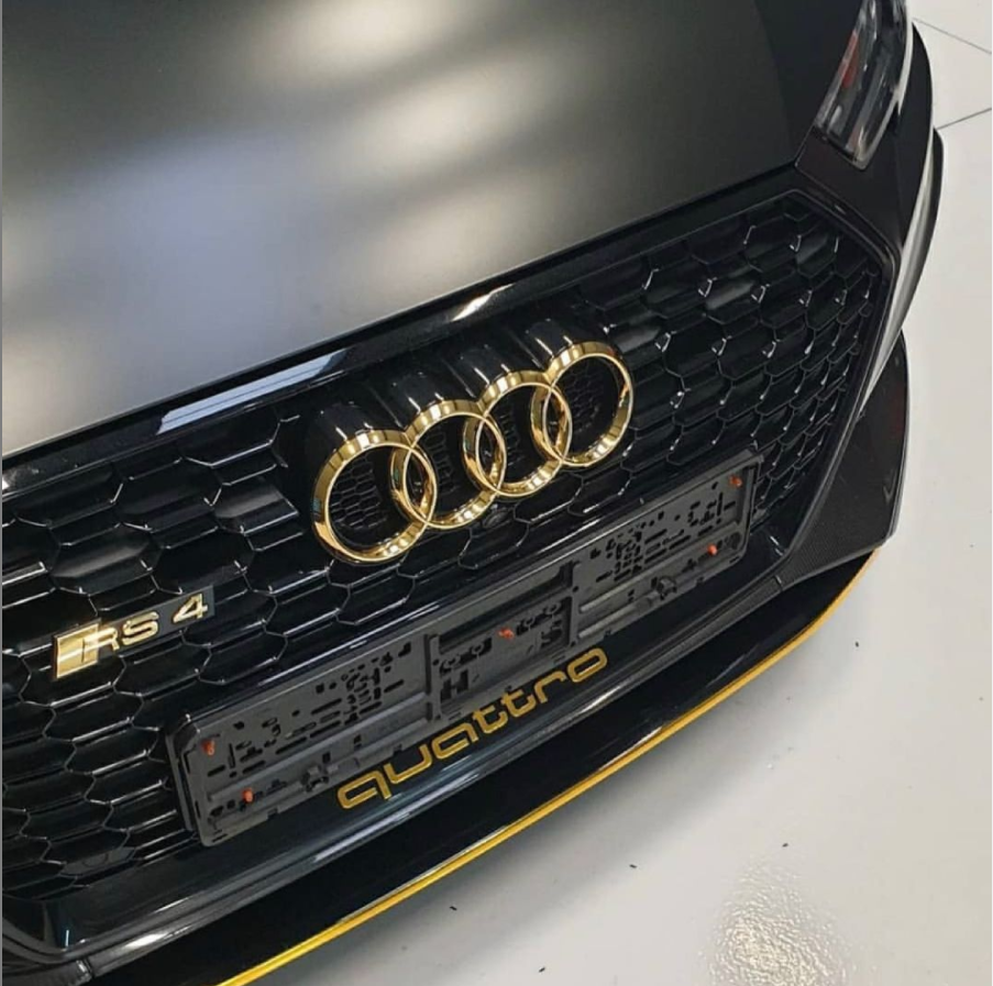 Audi Emblem / Ringe schwarz glänzend für Gepäckraumklappe (A4 B9